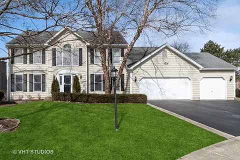 486 Tanglewood Dr, Cary, IL 60013