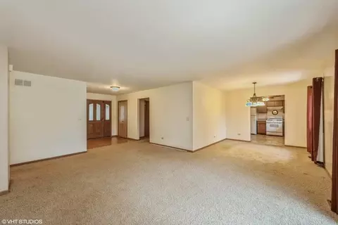 360 Mildred Ave, Cary, IL 60013 photo 6