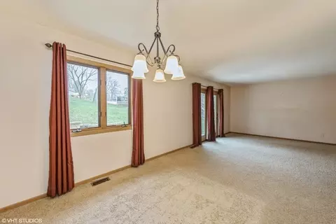 360 Mildred Ave, Cary, IL 60013 photo 8