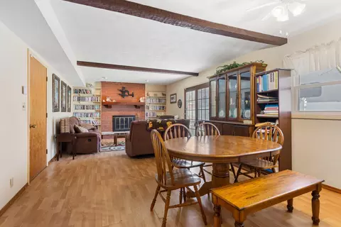 Dining - 802 Frank Dr, Champaign, IL 61821 photo 2 of 3