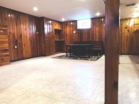 Living - 4641 Butterfield Rd, Hillside, IL 60162 photo 14 of 14