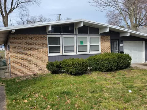 Exterior - 1232 E 151st St, Dolton, IL 60419 photo 2 of 3