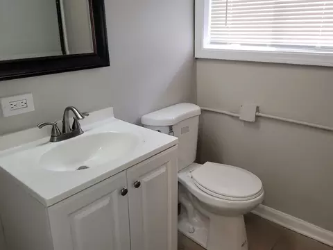 Bath - 1232 E 151st St, Dolton, IL 60419 photo 1 of 3