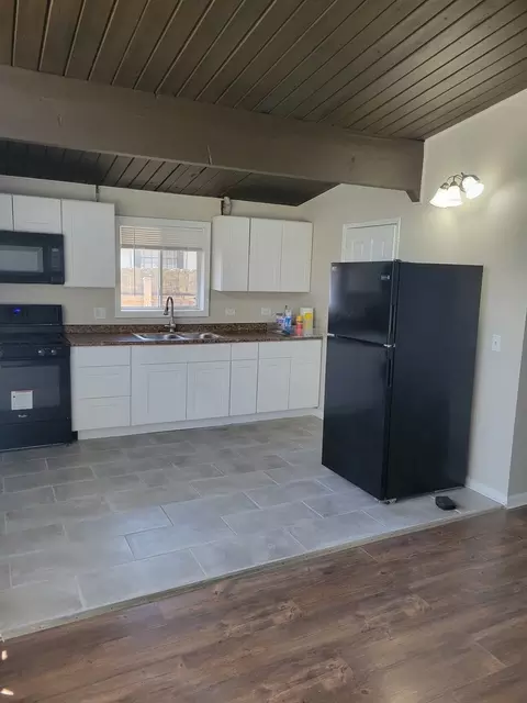 Kitchen - 1232 E 151st St, Dolton, IL 60419 photo 5 of 6