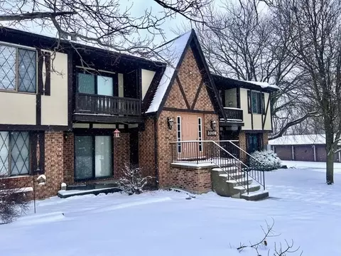 2008 Tracy Dr #2, Bloomington, IL 61704