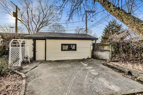 Exterior - 3910 Oak Ave, Brookfield, IL 60513 photo 15 of 19