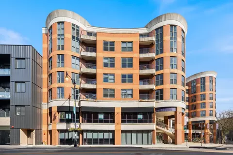 350 W Belden Ave #516, Chicago, IL 60614