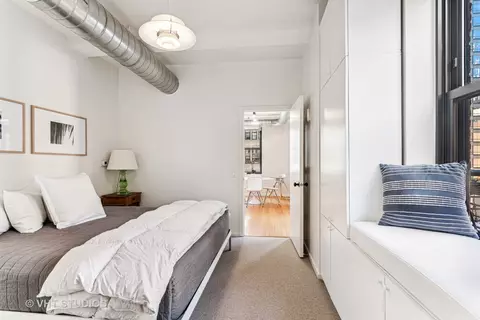 Bedroom - 6 E Monroe St #1101, Chicago, IL 60603 photo 4 of 7