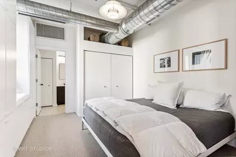 Bedroom - 6 E Monroe St #1101, Chicago, IL 60603 photo 2 of 7