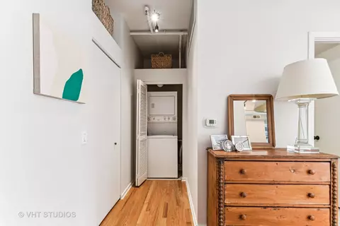 Entry Way - 6 E Monroe St #1101, Chicago, IL 60603 photo 2 of 4