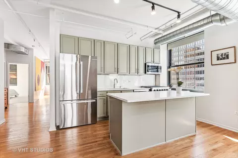 Kitchen - 6 E Monroe St #1101, Chicago, IL 60603 photo 1 of 4