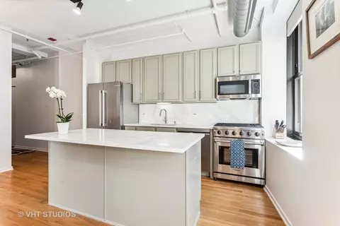 Kitchen - 6 E Monroe St #1101, Chicago, IL 60603 photo 2 of 4