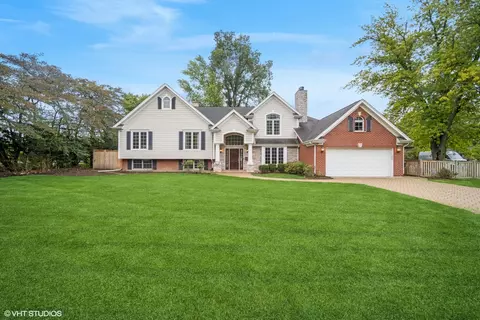 1333 Pam Anne Dr, Glenview, IL 60025