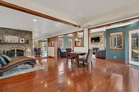 Dining - 20916 Corinth Rd, Olympia Fields, IL 60461 photo 2 of 2