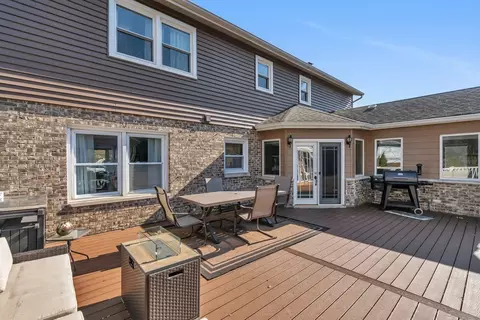 Exterior - 20916 Corinth Rd, Olympia Fields, IL 60461 photo 4 of 11