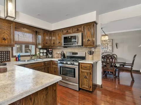 Kitchen - 20916 Corinth Rd, Olympia Fields, IL 60461 photo 1 of 3