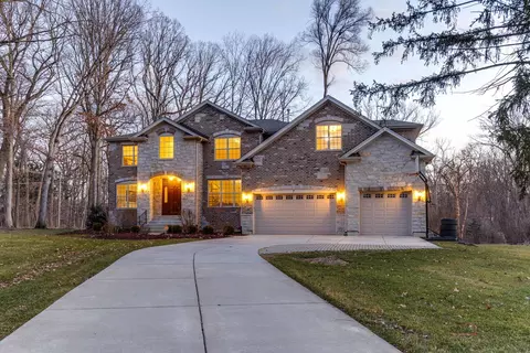 7 Thornfields Ln, Lincolnshire, IL 60069