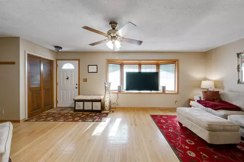 Living - 2 Linda Ln, Normal, IL 61761 photo 5 of 5