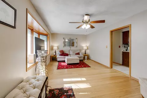 Living - 2 Linda Ln, Normal, IL 61761 photo 1 of 5