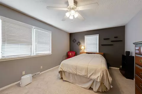 Bedroom - 2 Linda Ln, Normal, IL 61761 photo 4 of 7