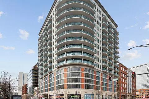 340 W Superior St #804, Chicago, IL 60654