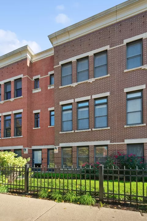 1457 S Peoria St, Chicago, IL 60608