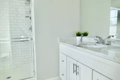 Bath - Undisclosed, Evanston, IL 60201 photo 1 of 3