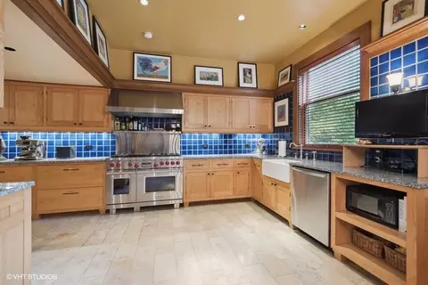 Kitchen - 1203 Forest Ave, Evanston, IL 60202 photo 3 of 3