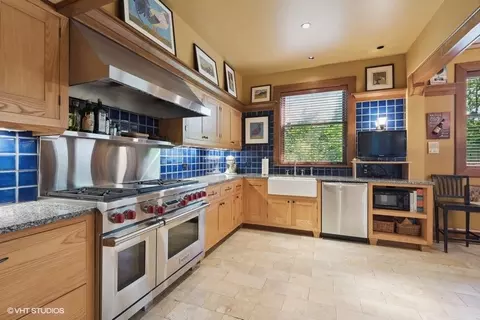 Kitchen - 1203 Forest Ave, Evanston, IL 60202 photo 1 of 3