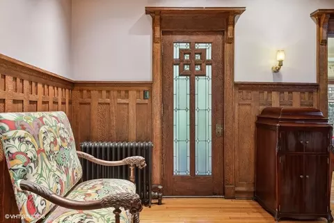 Entry Way - 1203 Forest Ave, Evanston, IL 60202 photo 3 of 6