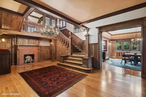 Entry Way - 1203 Forest Ave, Evanston, IL 60202 photo 2 of 6