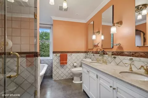Bath - 1203 Forest Ave, Evanston, IL 60202 photo 2 of 7