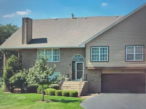 8041 Barrymore Dr, Darien, IL 60561