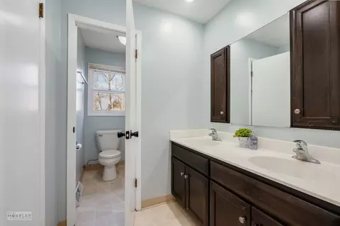 Bath - 21 Jack St, Plano, IL 60545 photo 3 of 3