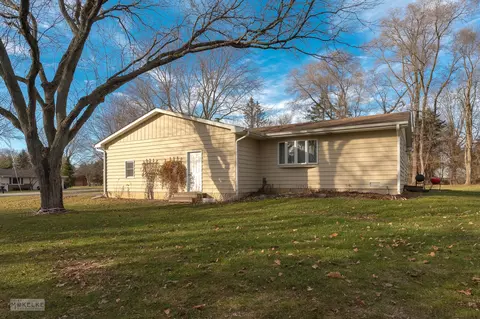Exterior - 21 Jack St, Plano, IL 60545 photo 10 of 10
