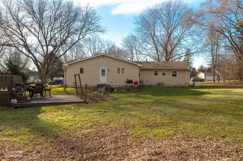 Exterior - 21 Jack St, Plano, IL 60545 photo 8 of 10