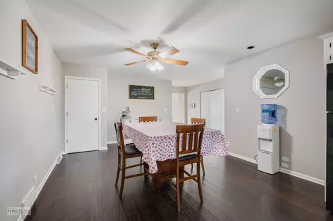 Dining - 21 Jack St, Plano, IL 60545 photo 2 of 2
