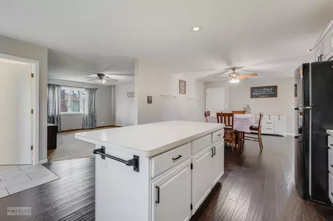 Kitchen - 21 Jack St, Plano, IL 60545 photo 4 of 4