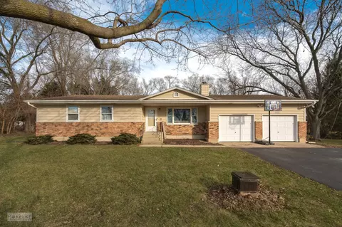 21 Jack St, Plano, IL 60545