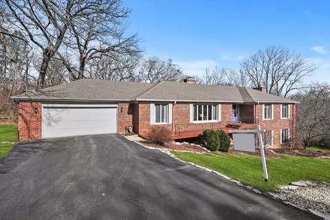 Exterior - 1209 Timber Dr, Sleepy Hollow, IL 60118 photo 3 of 11