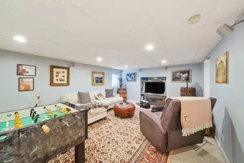756 Thunderbird Trl, Carol Stream, IL 60188 photo 17