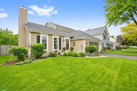 756 Thunderbird Trl, Carol Stream, IL 60188 photo 21