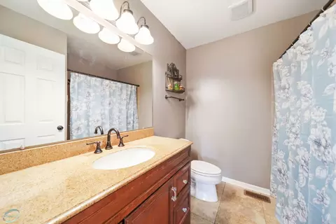 756 Thunderbird Trl, Carol Stream, IL 60188 photo 10