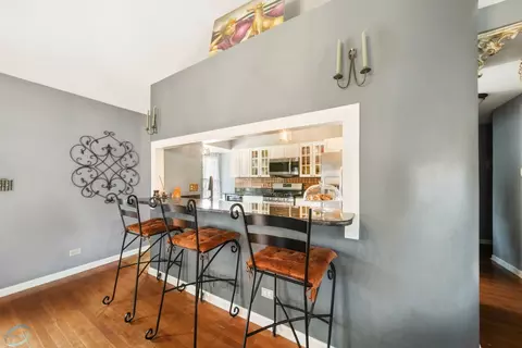 756 Thunderbird Trl, Carol Stream, IL 60188 photo 6