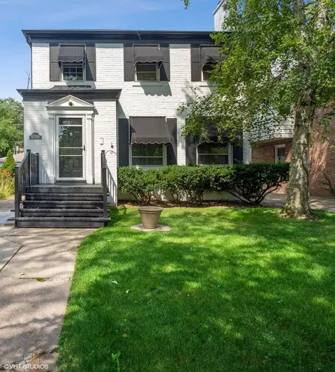 6709 N Caldwell Ave, Chicago, IL 60646
