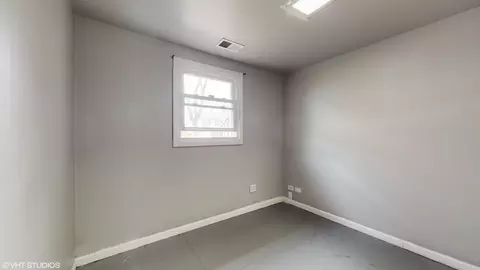 Other - 985 Stuart Dr, Bartlett, IL 60103 photo 8 of 9
