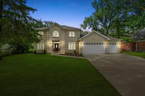 918 E Glencoe Rd, Palatine, IL 60074