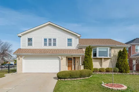 800 Berkshire Ln, Des Plaines, IL 60016