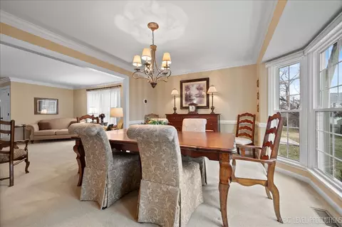 Dining - 941 Howard St, Wheaton, IL 60187 photo 3 of 4