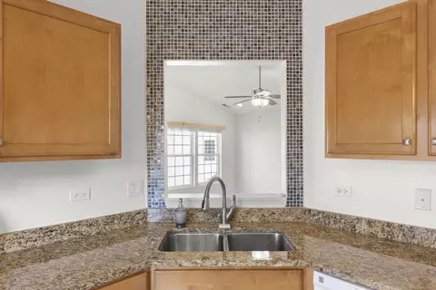 Kitchen - 24819 Gates Ct, Plainfield, IL 60585 photo 4 of 4